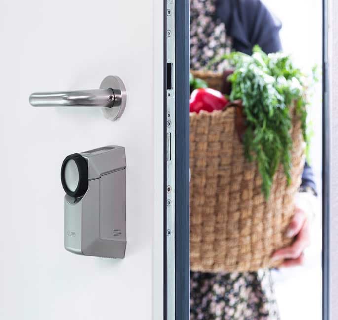 Smart uređaj za zaključavanje vrata HomeTec Pro CFA3100S