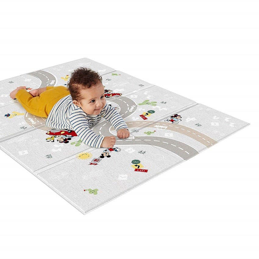 KIDS II Disney Baby Prostirka za igru Mickey Mouse on the Road SKU11698
