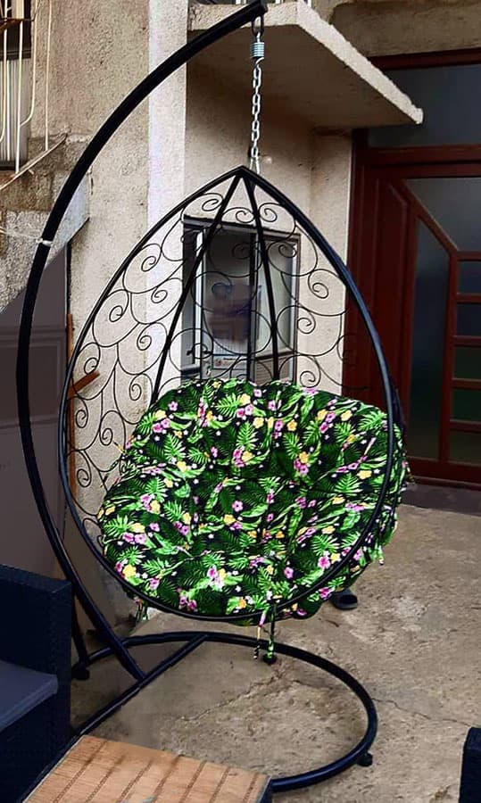 Ljuljaška Jaje - Metalna Domestico BLACK sa jastukom GREEN FLO